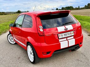 Ford Fiesta ST 150 - 6