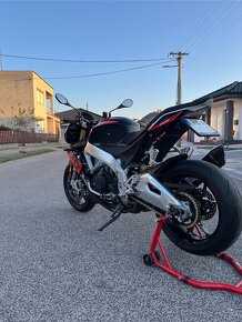 Aprilia TUONO V4 1100 RR 2018 - 6