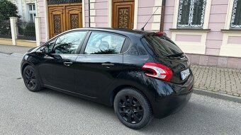 Peugeot 208 1.2 Len 102 000 km - 6