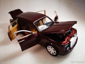 Predám Rolls Royce Phantom,  kovový model auta 1:24 - 6