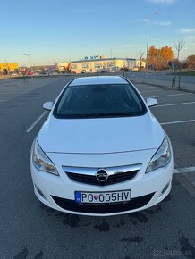 Opel Astra J 2011 - 6