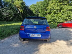 Volkswagen Golf 1.6 - 6