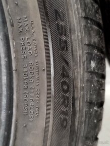 255/40 r19 zimne pneu - 6