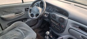 Renault scenic 1.6 - 6