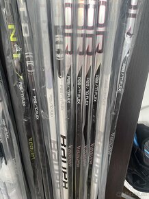 Predám nové hokejky Bauer ,CCM - 6