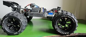 E-REVO V2 tqi TRAXXAS pripadne vymením - 6