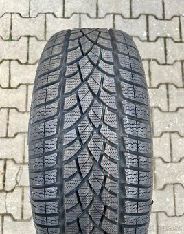 235/50 r19 zimné DUNLOP 99H - 6