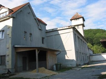 Horné Orešany: Na predaj výrobno-skladový areál. - 6