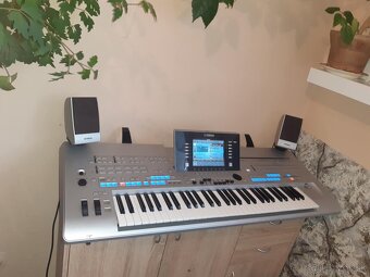 YAMAHA TYROS 4 - 6