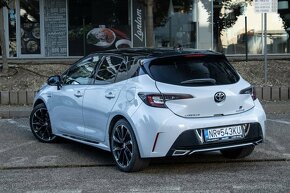 Toyota Corolla TS 2.0 Hybrid Dynamic Force e-CVT GR Sport - 6