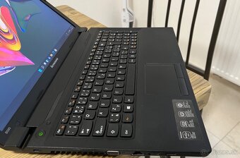 15.6"/Lenovo Notebook/i3/8GB RAM DDR3/512GB SSD/Intel HD Gr - 6