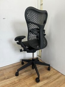 Herman Miller Mirra 2 Graphite - 6