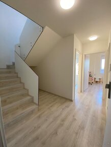 Luxusný 2 posch. 120 m2 mezanín s veľkou terasou - 6