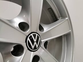 Vw Eos, Passat, Tiguan alu disky 5x112 R17 ET30 8J - 6