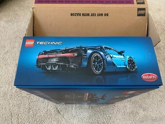 LEGO Technic: Bugatti Chiron (42083) - 6