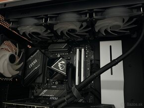 ➡️Ryzen 7 9700X\32GB\RTX 4070\SSD-HDD\850W Zdroj\zár. 48m - 6