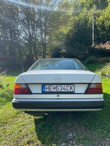 Mercedes-Benz C124 230 CE (W124) - 6