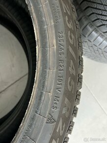 Zimne pneumatiky Pirelli Winter Scorpion 235/45 R21 - 6