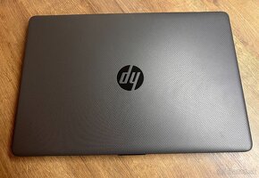 HP 255 G8 / Ryzen 5 5500U / 16GB RAM / 256GB NVME / 15,6” - 6