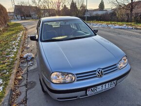 Volkswagen Golf 1.6 benzin - 6