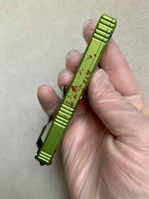 Microtech 122-10Z Zombie Tech D/E Signatures Series - 6