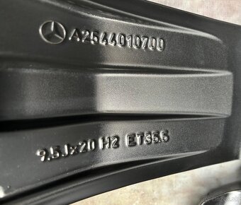 Letní originální Amg sada Mercedes GLC 20” Top - 6