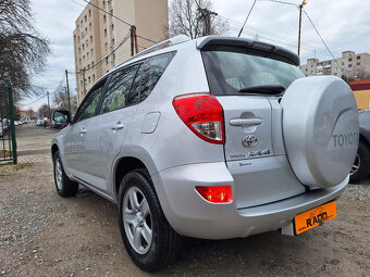 Toyota RAV4 2.2 D-4D 4x4- AJ NA SPLÁTKY OD 73,50e - 6