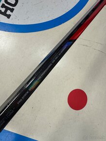 UPLNE NOVA PROFI HOKEJKA CCM JETSPEED PRO STOCK  - 6