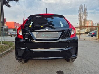 Predám  Honda Jazz 1.3 i-VTEC Comfort CVT - 6