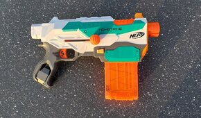 Pištole NERF - 6