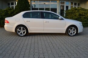 ŠKODA SUPERB II 2.0TDI ELEGANCE, ELEKTRÓNY R17, KOŽA, XENÓNY - 6