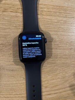 Apple Watch SE 44mm Space Grey Aluminium Case - 6