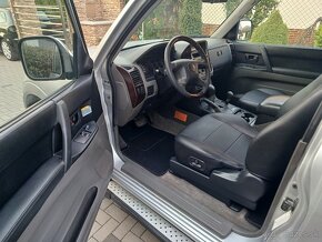 Mitsubishi Pajero 3.2 DI-D GLS automat - 6