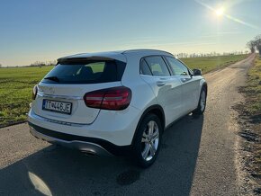 Mercedes-Benz GLA 180d A/T 2017 - 6