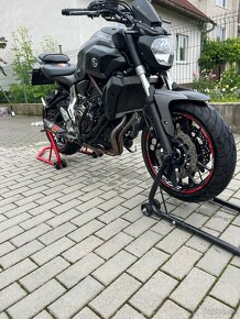 Yamaha mt07 2016 - 6