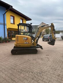 CAT 302,7 CR  rv 2021. 940mth - 6