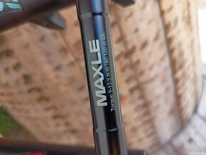 vidlica Rock Shox Judy - 6