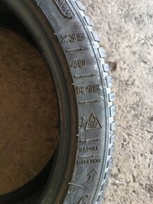 235/40 R18 zimne - 6