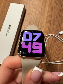 Apple Watch SE - Aluminum Gold - 6