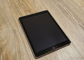 Apple iPad 5 gen 32gb - 6