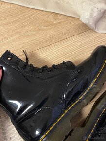 Dr.Martens - 6