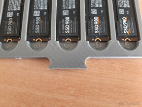 BOX pre 25x SSD M.2 22 x 80 mm - 6