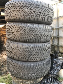 nokian 215/60R16 - 6