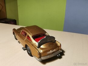 Corgi toys Aston Martin DB4 - 6