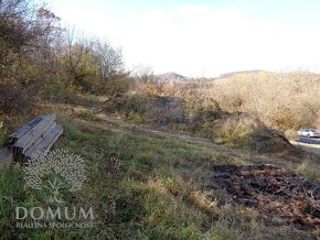 Slnečný a priestranný rekreačný pozemok v Moravskom Lieskovo - 6