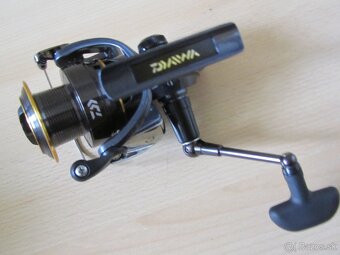 Naviják Daiwa Legalis 3500HA nový,kov + náhr.cívka orig.bal. - 6