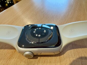 Apple Watch Series 7 GPS, 41mm Starlight - 6