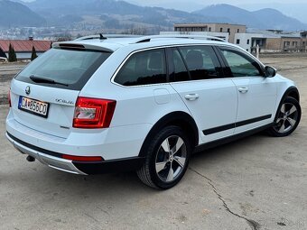 Skoda Octavia scout 2.0 tdi DSG 4x4 - 6