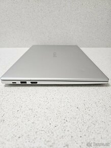 Huawei MateBook D15 Ryzen 5 3500U / 8GB RAM / 256GB SSD - 6