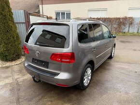 Volkswagen Touran 2.0 TDI Highline - 6